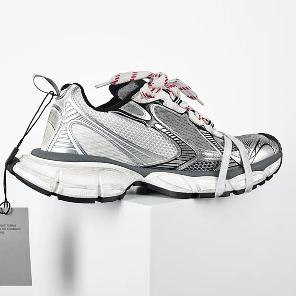 バレンシアガ メンズ 3XL N級品 スプリットロゴスニーカー 840090W3XSG