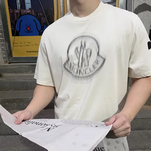 モンクレール ロゴパッチ コットン Tシャツ スーパーコピー K10918C0