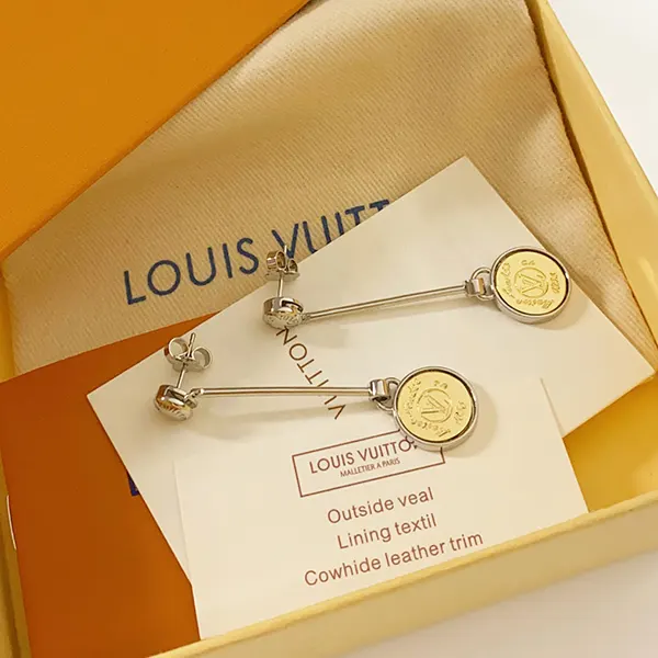 一目惚れ♪ ルイヴィトン n級品 イヤリング・LV シグネット vum62622
