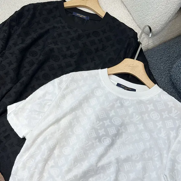 ルイヴィトン モノグラム フックアンドループ Tシャツ vua14707