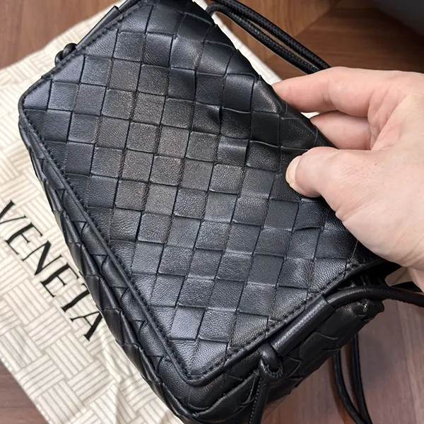 ボッテガヴェネタ n級品 ノットゥルノ イントレチャートポーチ