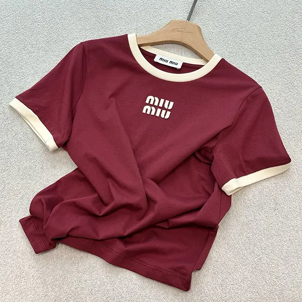 【使い勝手抜群】ミュウミュウ ロゴディテール クルーネック Tシャツ mya21321