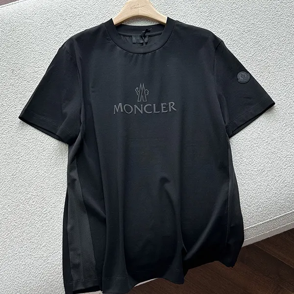 おすすめ モンクレール LOGO PRINT T-SHIRT コピー ロゴ Tシャツ mol94519