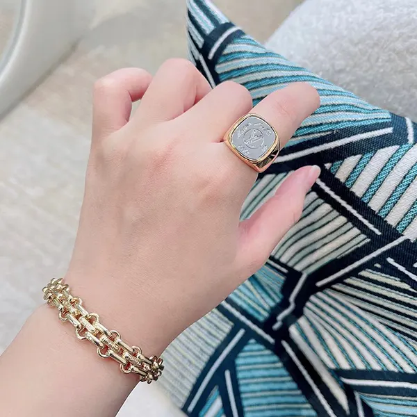 超人気☆ ルイヴィトン LV シグネット リング スーパーコピー vuq47758