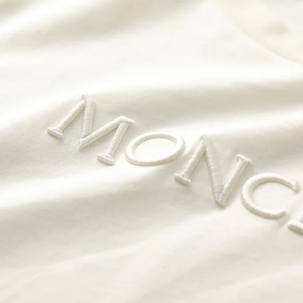 モンクレール 半袖 Tシャツ 8C00008 89AUO レディース コットン クルーネック 刺繍ロゴ レギュラーフィット