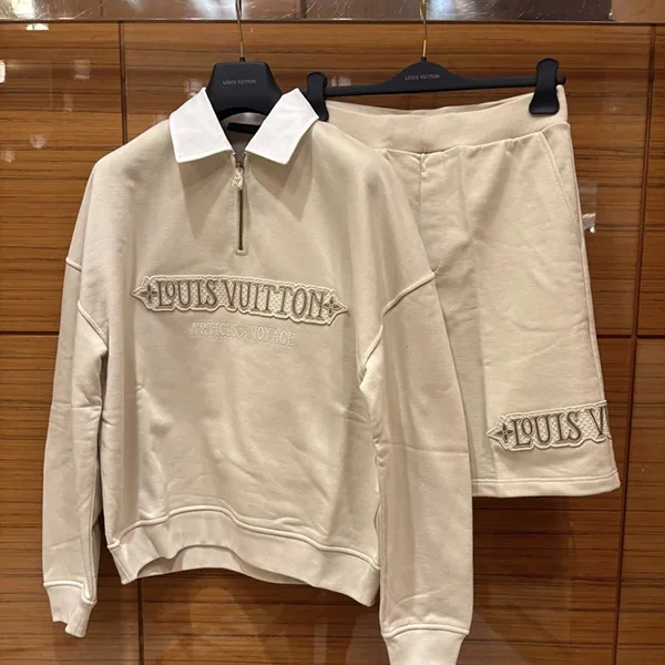 【洗練されたデザイン♪】ルイヴィトン★シャツ 1AHW28