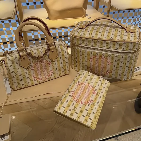 【旅を感じられるアイテム♪】ルイヴィトン★パスポートカバー M29034