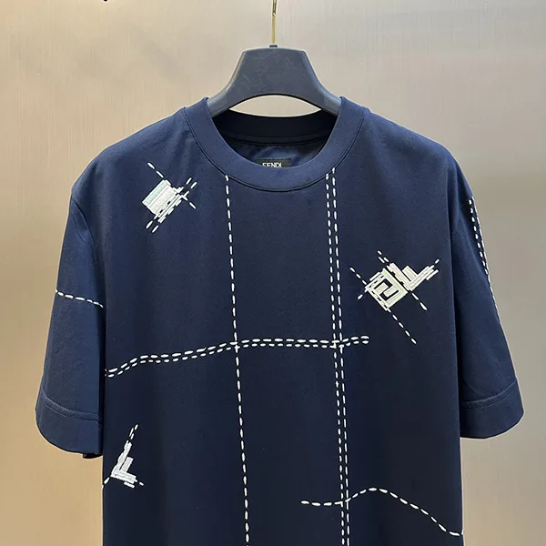お洒落 フェンディ 青色のコットンTシャツ スーパーコピー few35872