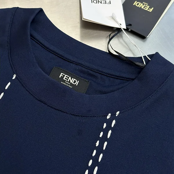 お洒落 フェンディ 青色のコットンTシャツ スーパーコピー few35872
