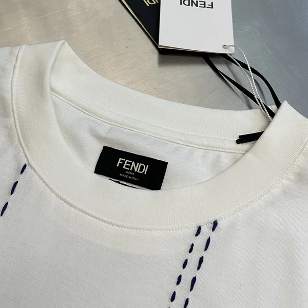 【大特価】フェンディ ホワイトのコットンTシャツ コピー fef94991