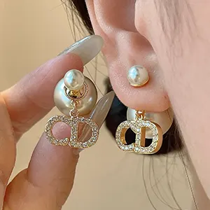 ピアス・イヤリング
