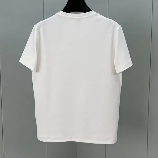 プレゼント最適 モンクレール ロゴディテール コットン Tシャツ moj97198