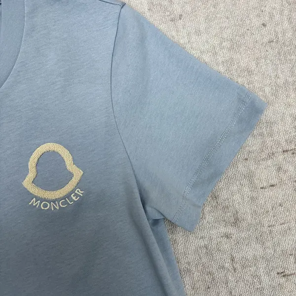モンクレール N級品 ロゴ刺繍 半袖Tシャツ moh64374