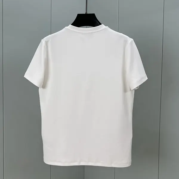 一目惚れ♪ モンクレール ロゴパッチ付 クルーネック半袖Tシャツ moc78903