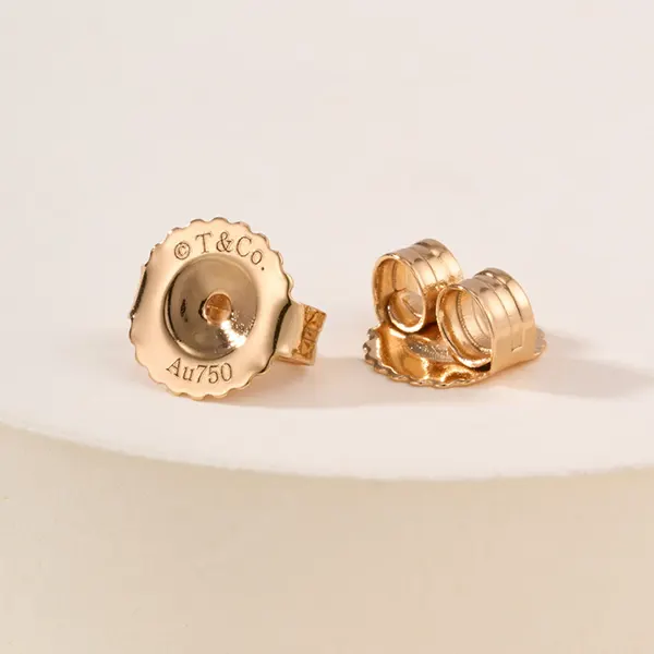 n級 おすすめ ティファニー ノット スモールピアス N級品 750YG ピアス Tiz86479