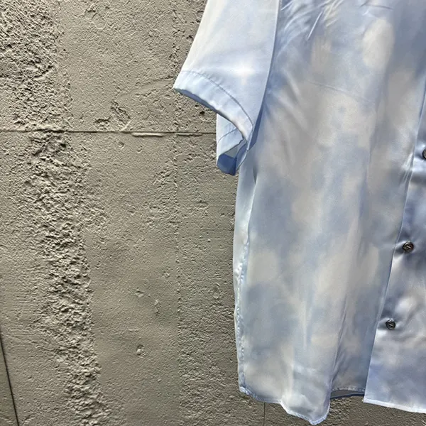 超話題!ルイヴィトン タイダイ風 ロゴレザーパッチ付 シャツ ブルー vuf34712