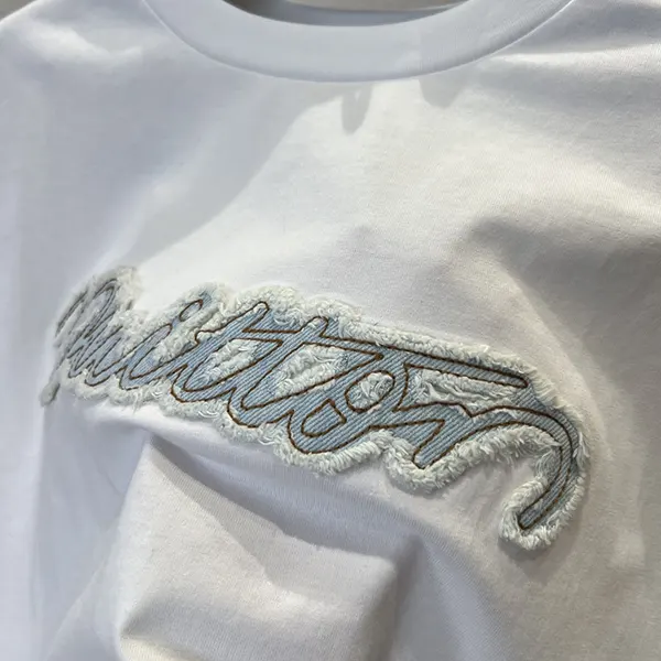n級品 おすすめ ルイヴィトン デニムシグネチャーTシャツ コピー 白 ロゴ 刺繍 vut42387