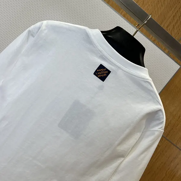 n級品 おすすめ ルイヴィトン デニムシグネチャーTシャツ コピー 白 ロゴ 刺繍 vut42387