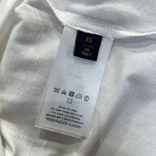 n級品 おすすめ ルイヴィトン デニムシグネチャーTシャツ コピー 白 ロゴ 刺繍 vut42387