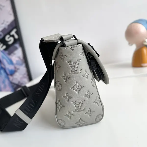 【使い勝手抜群】ルイヴィトン パルス メッセンジャー バッグ vuk60498