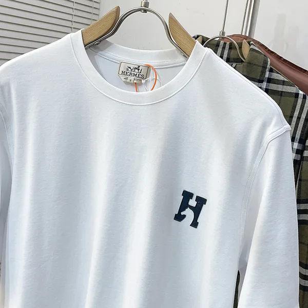 【胸元にワンポイント】エルメス H Chevalコットン Tシャツ スーパーコピー H657800HA60SM