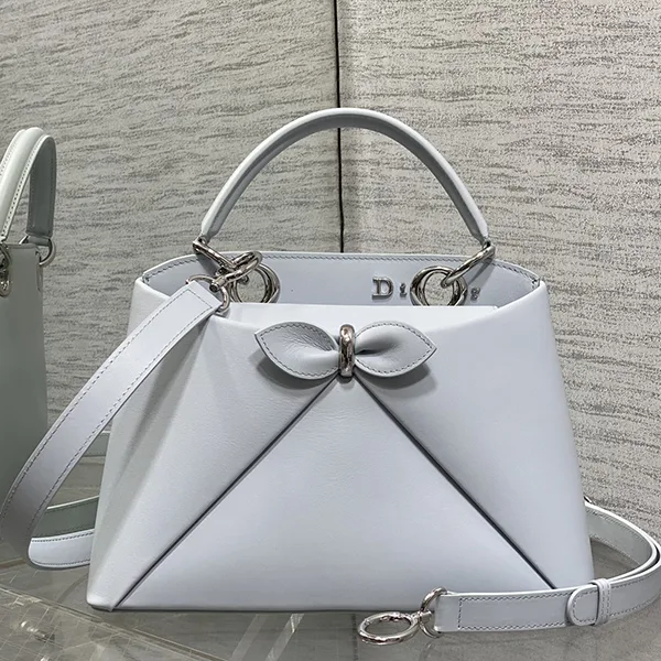 上品さ際立つ♪ディオール CIGALE シガール バッグ スーパーコピー スモール リボン M0737OHJU