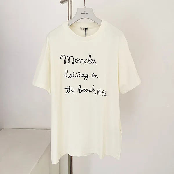【モンクレール】刺しゅうTシャツ L10918C0005389B8U