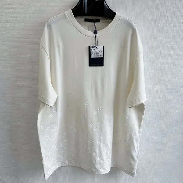 ルイヴィトン スーパーコピー モノグラム グラデーション Tシャツ 1AK7LS