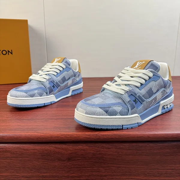 【ルイヴィトン】LV トレーナー スニーカー 偽物 1AKCCT
