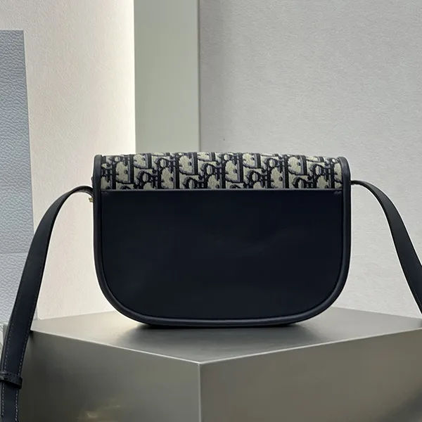 【軽やかにお出かけ♪】ディオール Medaillon チェーンバッグ M3921QTZQ_M928