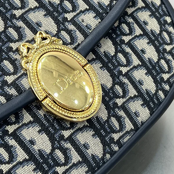 【軽やかにお出かけ♪】ディオール Medaillon チェーンバッグ M3921QTZQ_M928