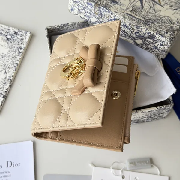 ディオール ダリア Lady Dior ウォレット S2605OUQA_M900