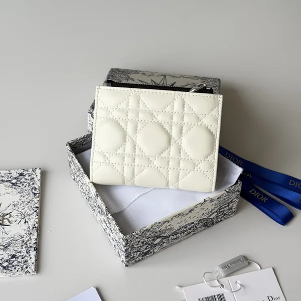 ディオール ダリア Lady Dior ウォレット S2605OUQA_M900