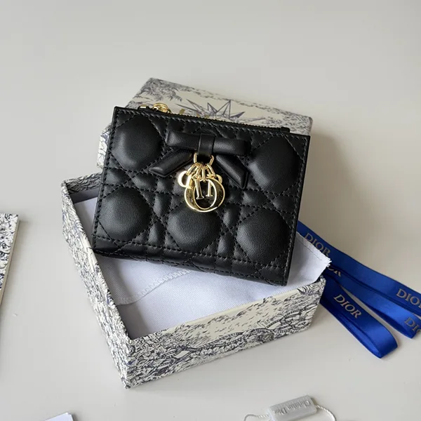 ディオール ダリア Lady Dior ウォレット S2605OUQA_M900