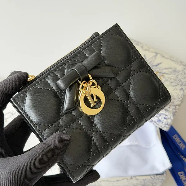ディオール ダリア Lady Dior ウォレット S2605OUQA_M900