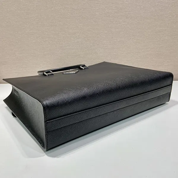 プラダ サフィアーノ レザー トートバッグ コピー