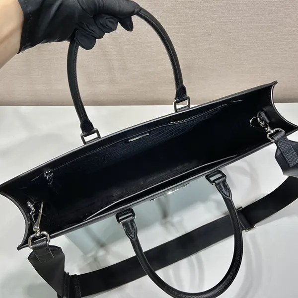 プラダ サフィアーノ レザー トートバッグ コピー