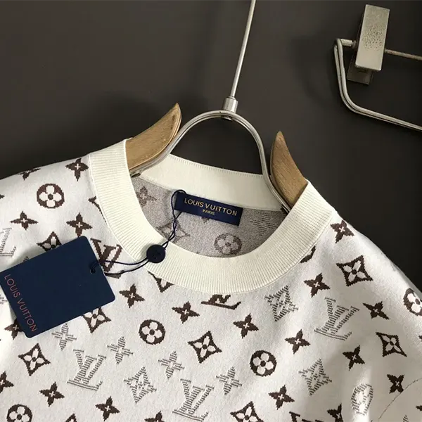 【存在感抜群♪】ルイヴィトン ラフィア モノグラム Tシャツ スーパーコピー
