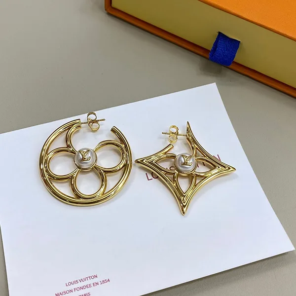 【フェミニン♪】ルイヴィトン★ピアス・LV パーリー フラワー M03870