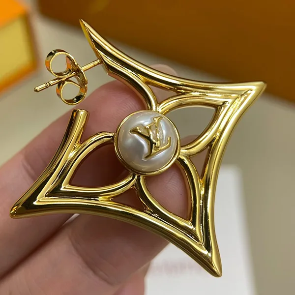 【フェミニン♪】ルイヴィトン★ピアス・LV パーリー フラワー M03870