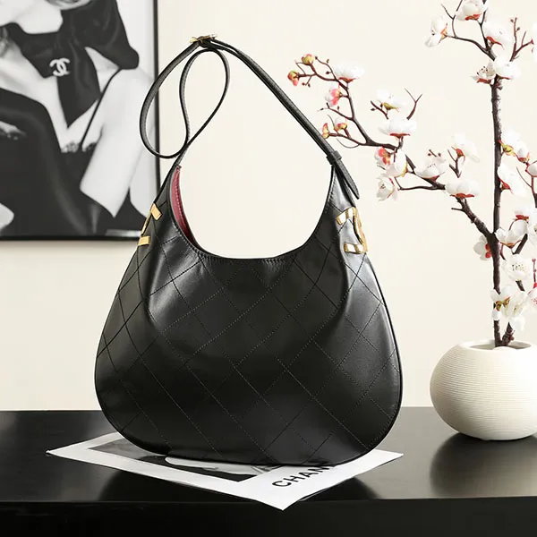 【一目で心奪われる】シャネル CCロゴ ショルダーバッグ スーパーコピー