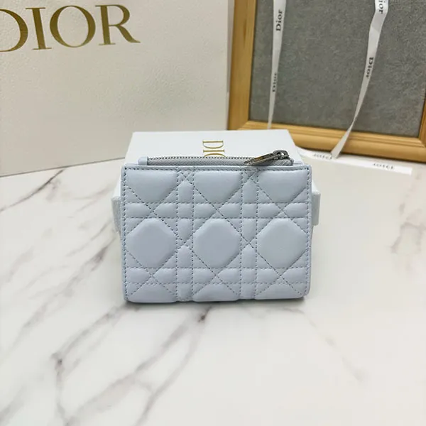【キルト×リボンが可愛い相棒財布♪】レディ ディオール スーパーコピー◆Dahlia ウォレット S2605PUQA_M39Z