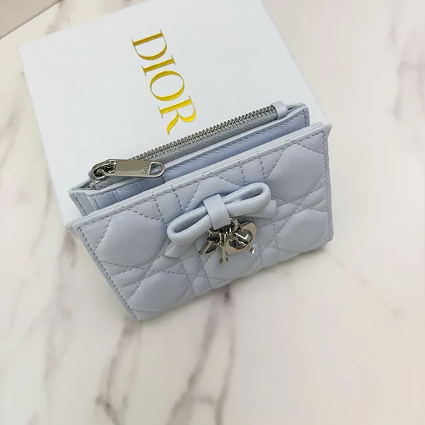 【キルト×リボンが可愛い相棒財布♪】レディ ディオール スーパーコピー◆Dahlia ウォレット S2605PUQA_M39Z