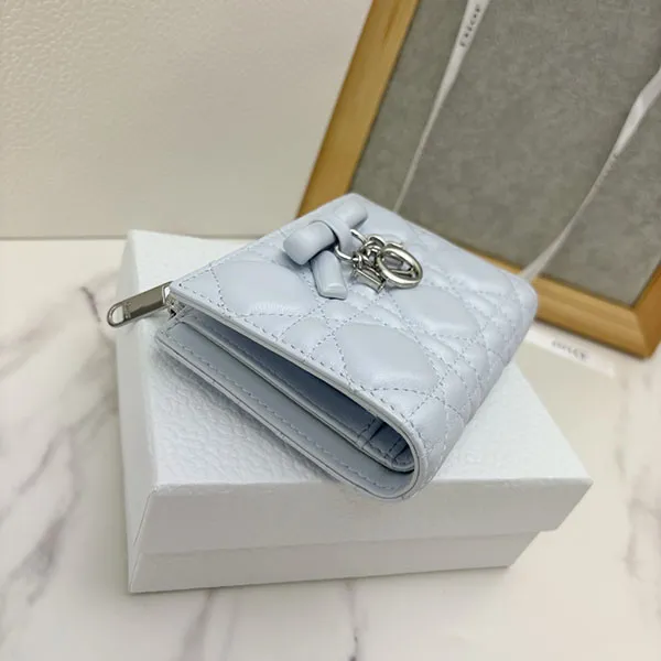 【キルト×リボンが可愛い相棒財布♪】レディ ディオール スーパーコピー◆Dahlia ウォレット S2605PUQA_M39Z