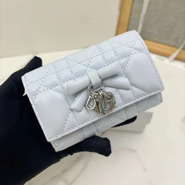 【国内完売カラーあり♡】ディオール リボン×ロゴ ミニ財布 スーパーコピー
