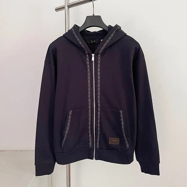 ★カジュアル★【フェンディ】フード付き長袖スウェットシャツ FY1360AUPB