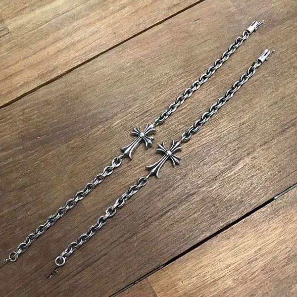 クロムハーツ n級品 シルバー 925 ペーパーチェーン クロス ブレスレット