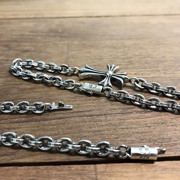 クロムハーツ n級品 シルバー 925 ペーパーチェーン クロス ブレスレット