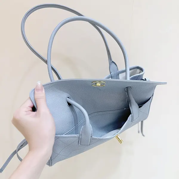 シャネル スモール ショッピング バッグ AS6288 B24248