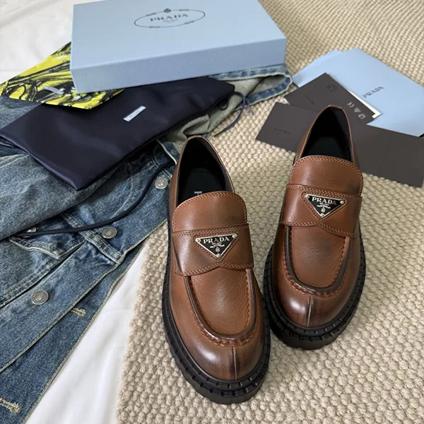 【入手困難】プラダ Double チョコレート ローファー★LOAFERS★全色